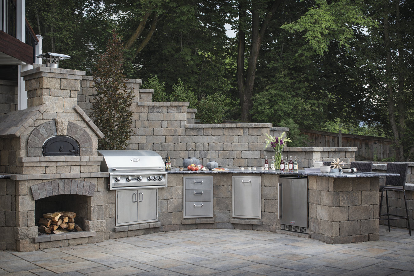 Outdoor kitchen masonry